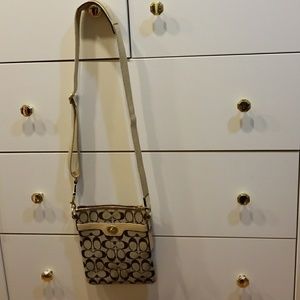 Authentic coach cross body